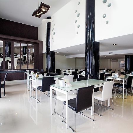 נחון סי טמארט Md Grand Hotel Nakhon מראה חיצוני תמונה