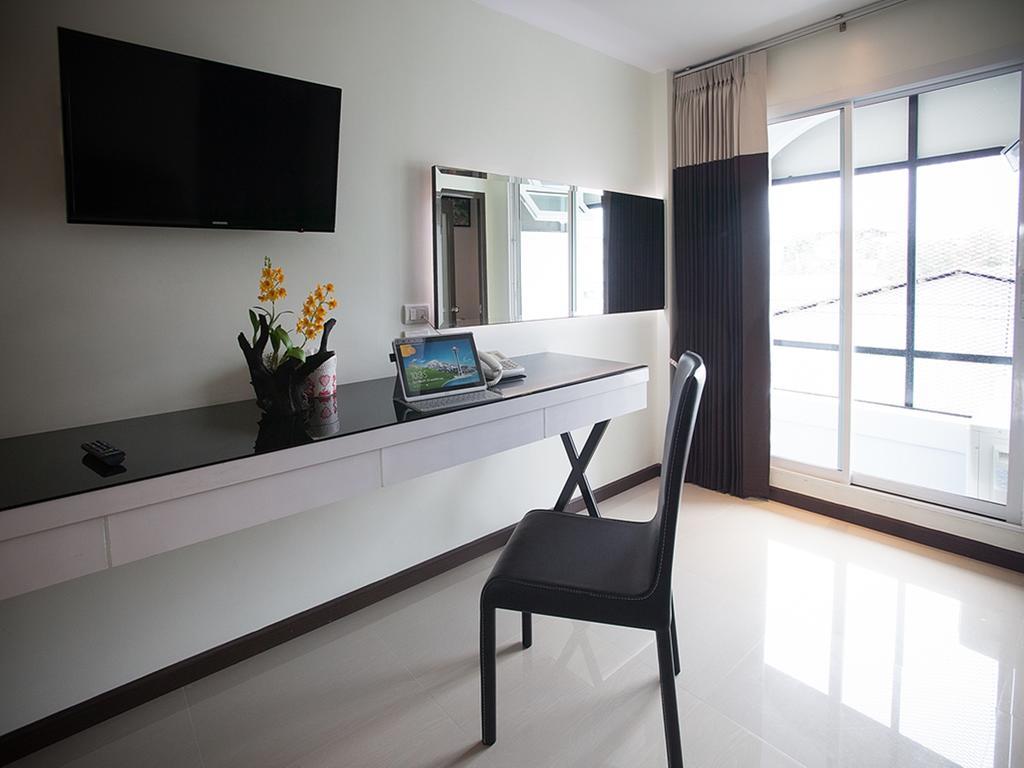 נחון סי טמארט Md Grand Hotel Nakhon מראה חיצוני תמונה
