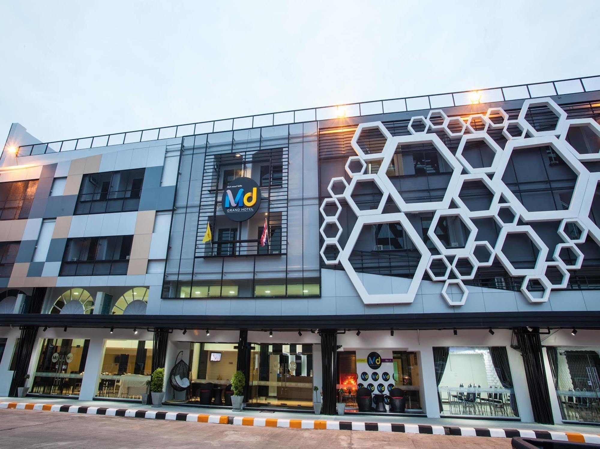 נחון סי טמארט Md Grand Hotel Nakhon מראה חיצוני תמונה