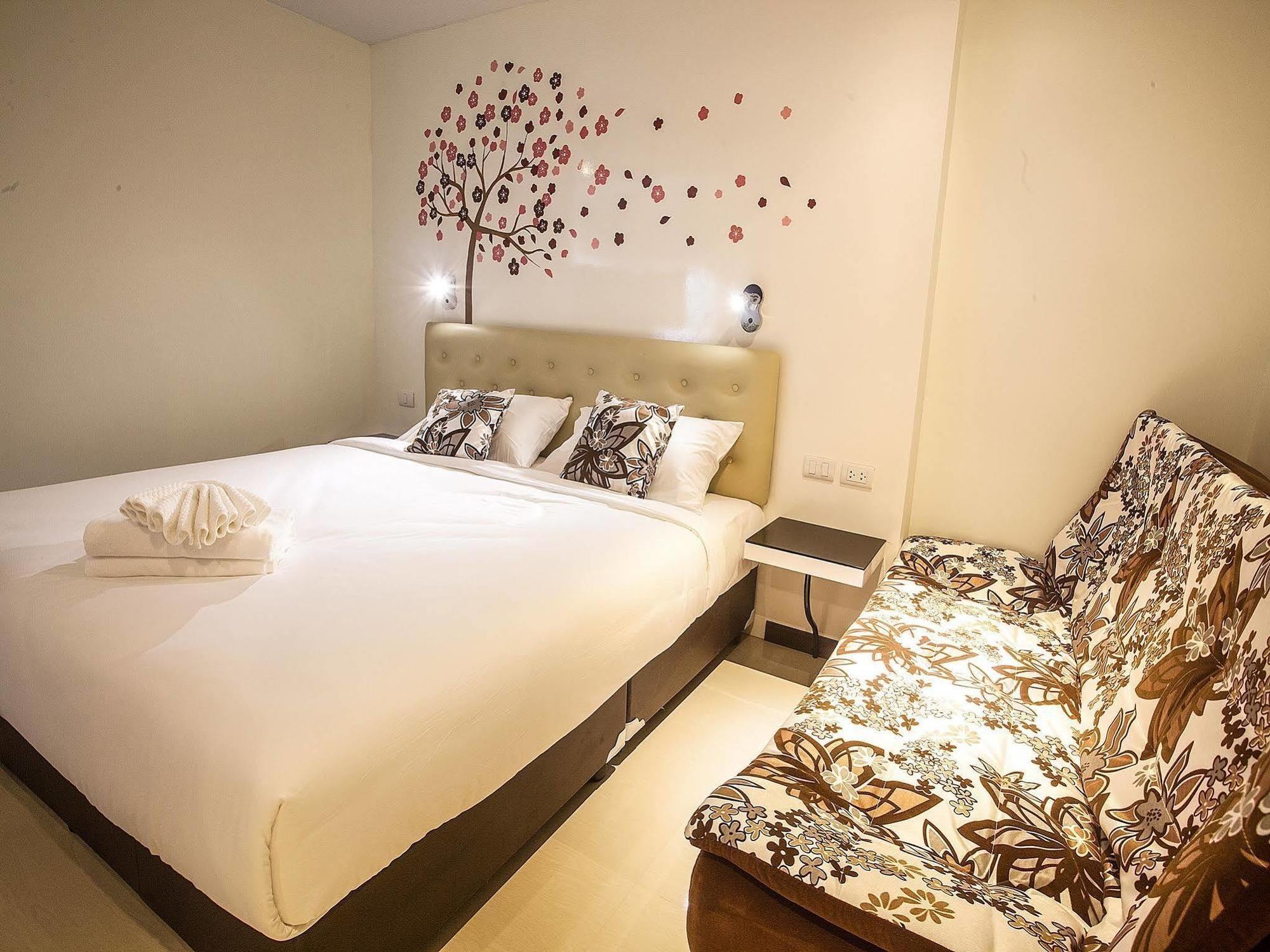 נחון סי טמארט Md Grand Hotel Nakhon מראה חיצוני תמונה